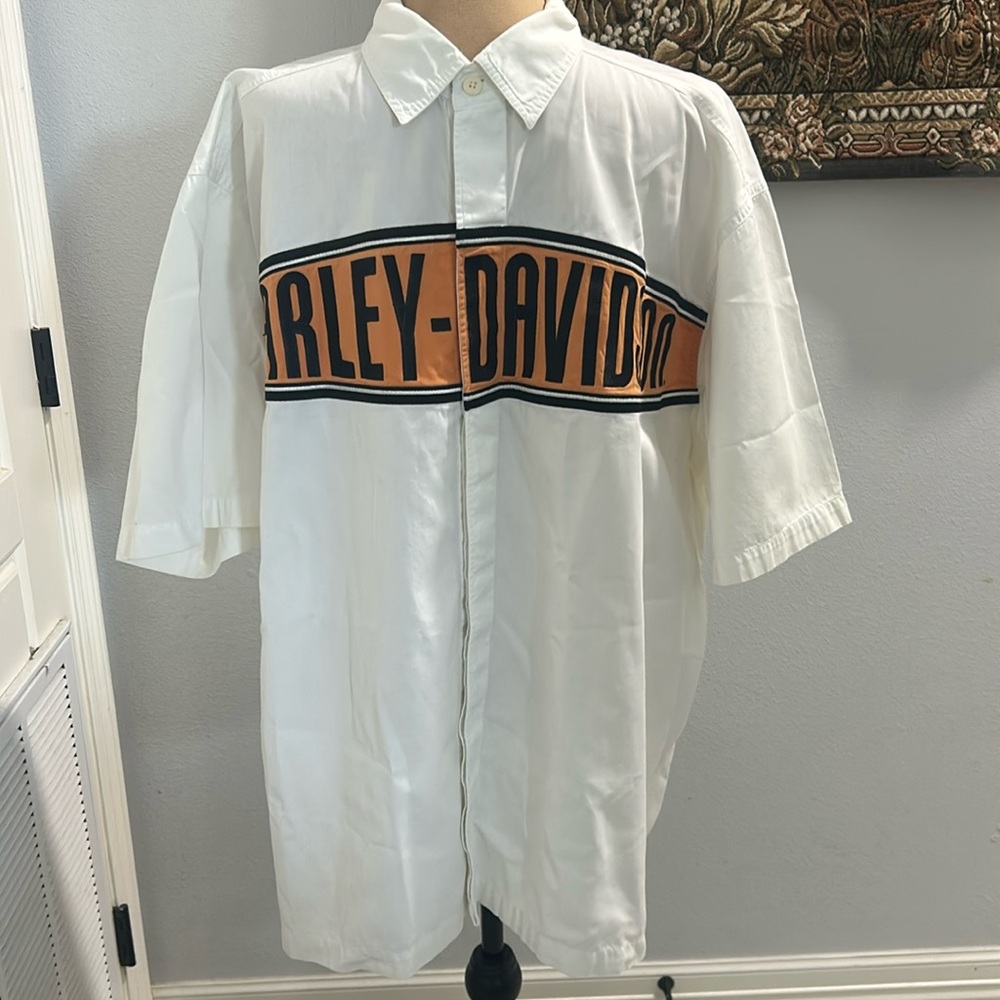 Harley Davidson White Short Sleeve Button Down Shirt. Size 2XL.